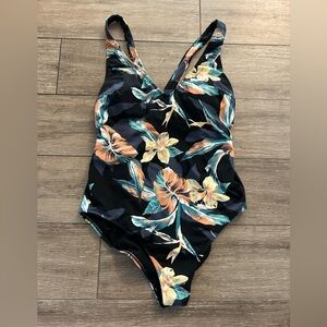 Roxy one piece bathing suit size L